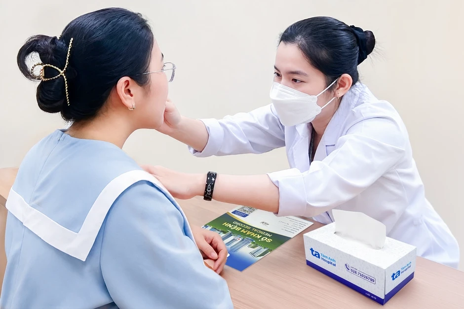 Cách khắc phục da dưới cằm sạm màu - Báo TinVina Cách khắc phục da dưới cằm sạm màu - Báo TinVina