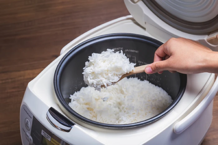 Cắm nồi cơm điện giữ ấm cơm cả ngày: Thói quen nhiều gia đình Việt đang làm tiềm ẩn nguy cơ sức khỏe Cắm nồi cơm điện giữ ấm cơm cả ngày: Thói quen nhiều gia đình Việt đang làm tiềm ẩn nguy cơ sức khỏe