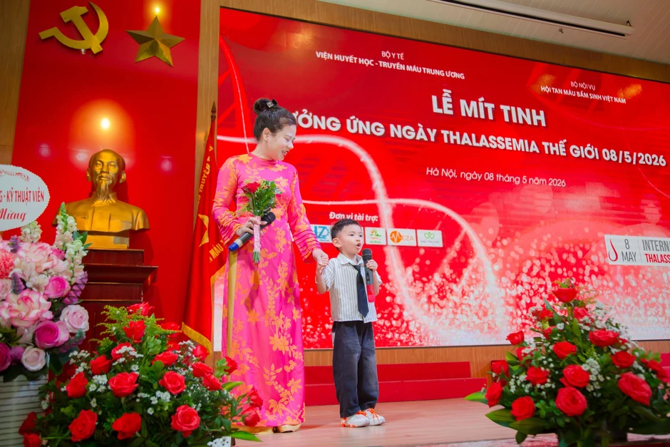 Căn bệnh di truyền khiến mỗi năm 8.000 trẻ Việt phải truyền máu suốt đời Căn bệnh di truyền khiến mỗi năm 8.000 trẻ Việt phải truyền máu suốt đời