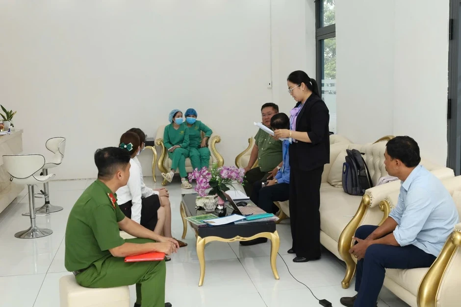 Cận cảnh chuỗi Nha khoa Quốc tế '3 không' ở Cần Thơ Cận cảnh chuỗi Nha khoa Quốc tế '3 không' ở Cần Thơ