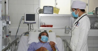 Cần Thơ: Ăn cá nóc mít, 3 người nhập viện cấp cứu