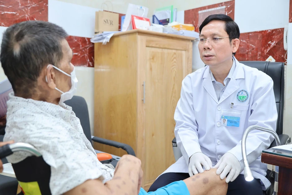 Cảnh báo căn bệnh gây biến chứng nguy hiểm khi virus thủy đậu tái hoạt động