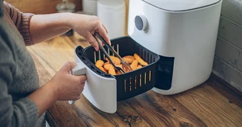 Cảnh báo người dùng nồi chiên không dầu