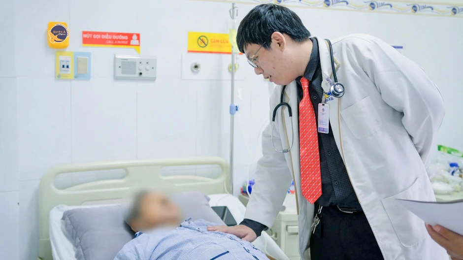 Cảnh báo nhồi máu cơ tim ở người trẻ sau những cuộc nhậu kéo dài
