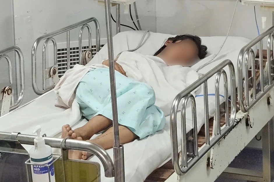 Cấp cứu bé gái nhiễm não mô cầu nguy kịch, tiếp xúc ca tử vong ở Phú Quốc Cấp cứu bé gái nhiễm não mô cầu nguy kịch, tiếp xúc ca tử vong ở Phú Quốc