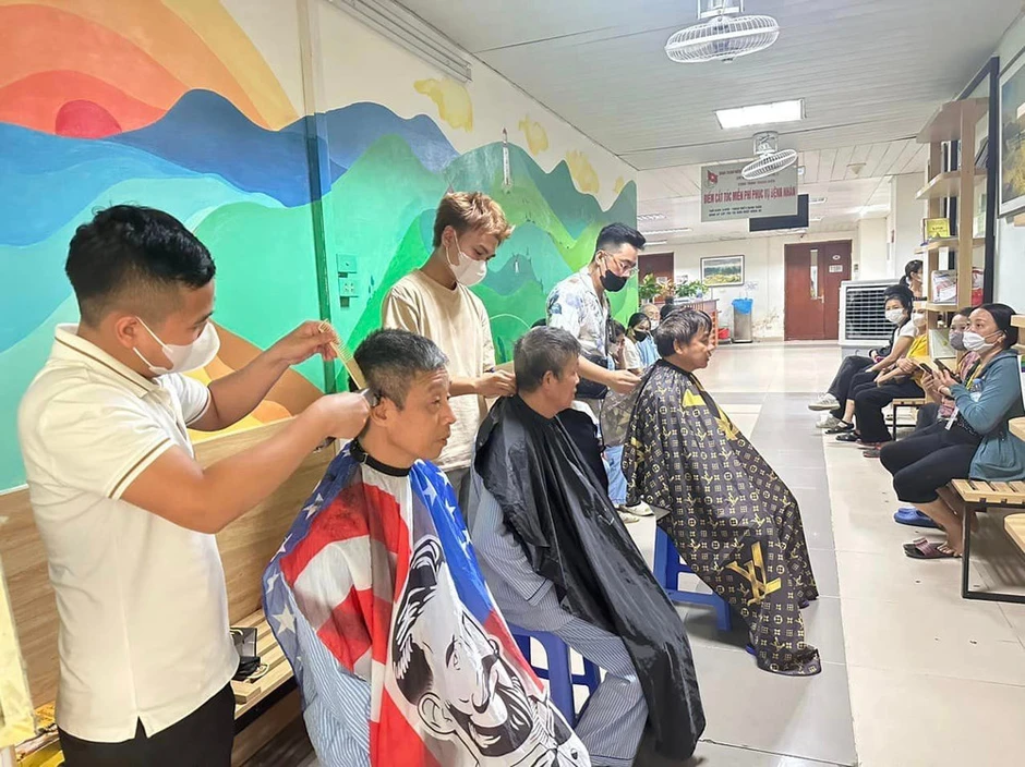 Câu chuyện vượt lên nghịch cảnh của những chàng trai mắc bệnh máu khó đông Câu chuyện vượt lên nghịch cảnh của những chàng trai mắc bệnh máu khó đông