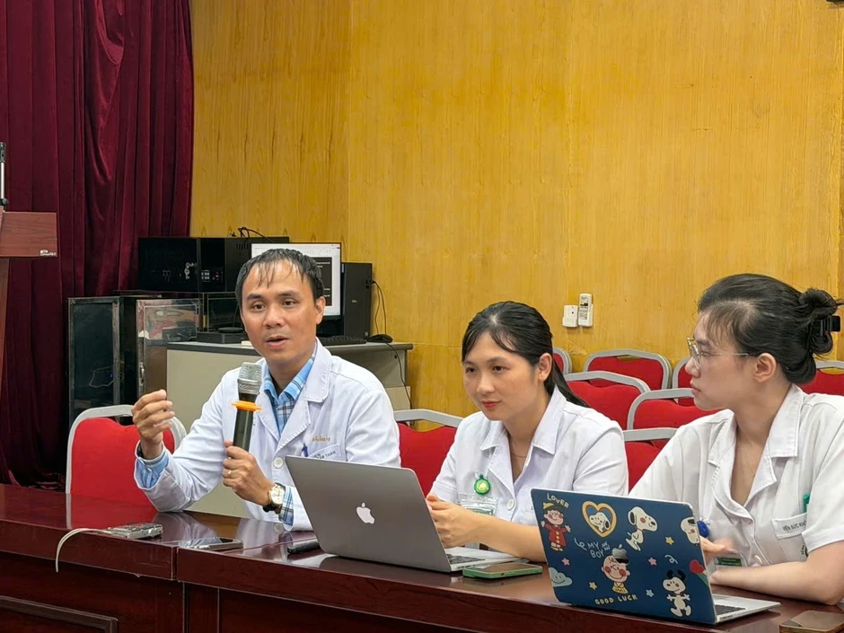 Cha mẹ hốt hoảng tưởng con gái mang thai, bác sĩ phát hiện rối loạn lo âu Cha mẹ hốt hoảng tưởng con gái mang thai, bác sĩ phát hiện rối loạn lo âu