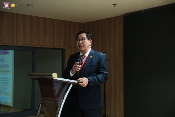 Chăm sóc sơ sinh lấy gia đình làm trung tâm:Liệu pháp 'kỳ diệu' cho não bộ trẻ Chăm sóc sơ sinh lấy gia đình làm trung tâm:Liệu pháp 'kỳ diệu' cho não bộ trẻ