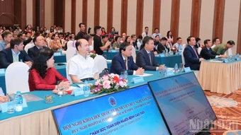 Chăm sóc toàn diện người cao tuổi trong bối cảnh già hóa dân số