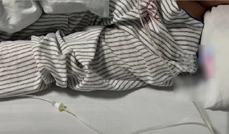 Chàng trai 30 tuổi mắt phải bỗng bị mờ, đi khám bác sĩ kết luận: Hệ miễn dịch đã bị tổn hại hoàn toàn Chàng trai 30 tuổi mắt phải bỗng bị mờ, đi khám bác sĩ kết luận: Hệ miễn dịch đã bị tổn hại hoàn toàn