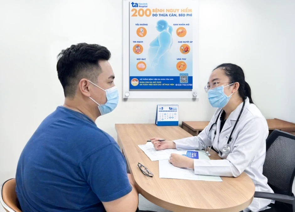 Chàng trai tăng 50 kg một năm do trầm cảm - Báo TinVina Chàng trai tăng 50 kg một năm do trầm cảm - Báo TinVina