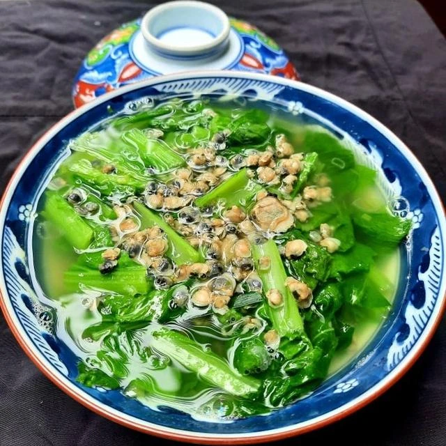 Chợ Việt có 1 loại rau đang vào mùa: Giàu kali và canxi, cực hợp ngày hanh khô Chợ Việt có 1 loại rau đang vào mùa: Giàu kali và canxi, cực hợp ngày hanh khô