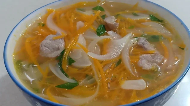 Chợ Việt có loại củ giá rẻ, cay xè mắt nhưng là "thần dược" làm sạch mạch máu, chống ung thư Chợ Việt có loại củ giá rẻ, cay xè mắt nhưng là "thần dược" làm sạch mạch máu, chống ung thư