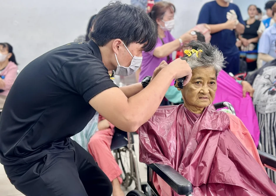 'Chủ nhật chia sẻ yêu thương': Tiếp sức người bệnh vượt khó 'Chủ nhật chia sẻ yêu thương': Tiếp sức người bệnh vượt khó
