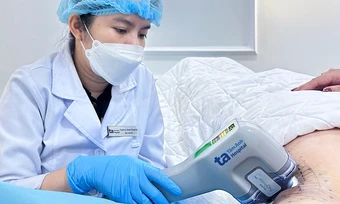Chữa tăng tiết mồ hôi bằng công nghệ vi sóng - Báo TinVina