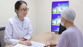 Chữa ung thư vú giai đoạn cuối bằng thuốc trúng đích thế hệ mới - Báo TinVina