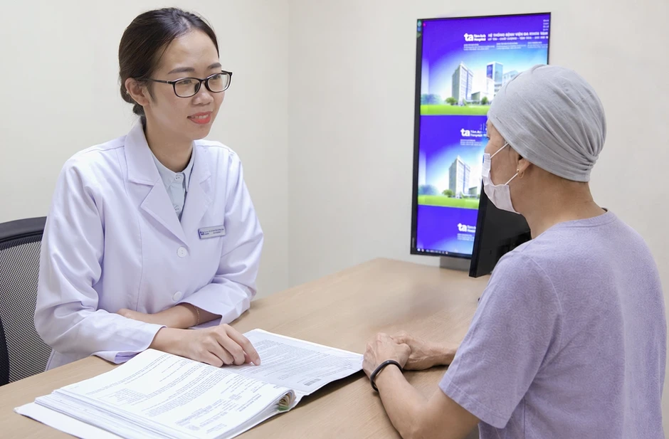 Chữa ung thư vú giai đoạn cuối bằng thuốc trúng đích thế hệ mới - Báo TinVina Chữa ung thư vú giai đoạn cuối bằng thuốc trúng đích thế hệ mới - Báo TinVina