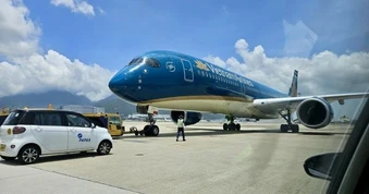 Chuyến bay từ TPHCM hạ cánh khẩn cấp ở Hong Kong để cấp cứu hành khách