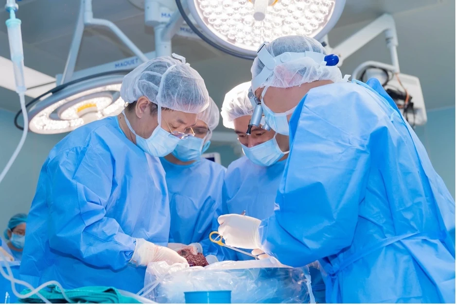 Chuyên gia Vinmec tiết lộ “nguyên tắc vàng” khi phẫu thuật lấy gan từ người hiến sống Chuyên gia Vinmec tiết lộ “nguyên tắc vàng” khi phẫu thuật lấy gan từ người hiến sống