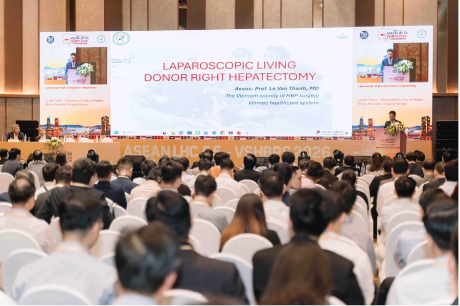 Chuyên gia Vinmec tiết lộ “nguyên tắc vàng” khi phẫu thuật lấy gan từ người hiến sống Chuyên gia Vinmec tiết lộ “nguyên tắc vàng” khi phẫu thuật lấy gan từ người hiến sống