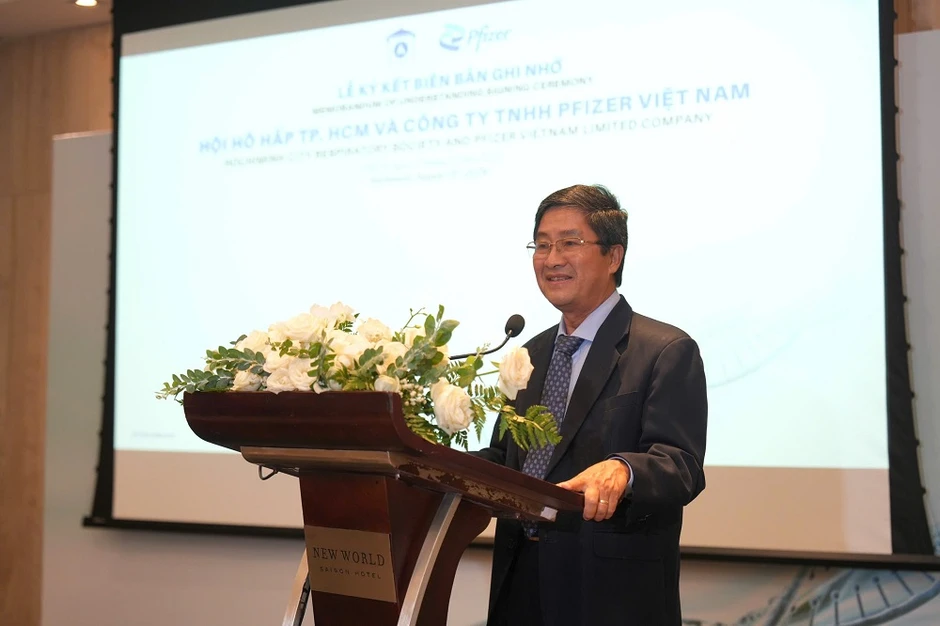 Chuyên gia y tế cảnh báo 'gánh nặng kép' về mô hình bệnh tật Chuyên gia y tế cảnh báo 'gánh nặng kép' về mô hình bệnh tật