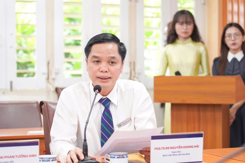 Chuyên gia y tế cảnh báo 'gánh nặng kép' về mô hình bệnh tật Chuyên gia y tế cảnh báo 'gánh nặng kép' về mô hình bệnh tật