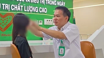 Cô bé bị lột da đầu tái ngộ bác sĩ sau một thập kỷ