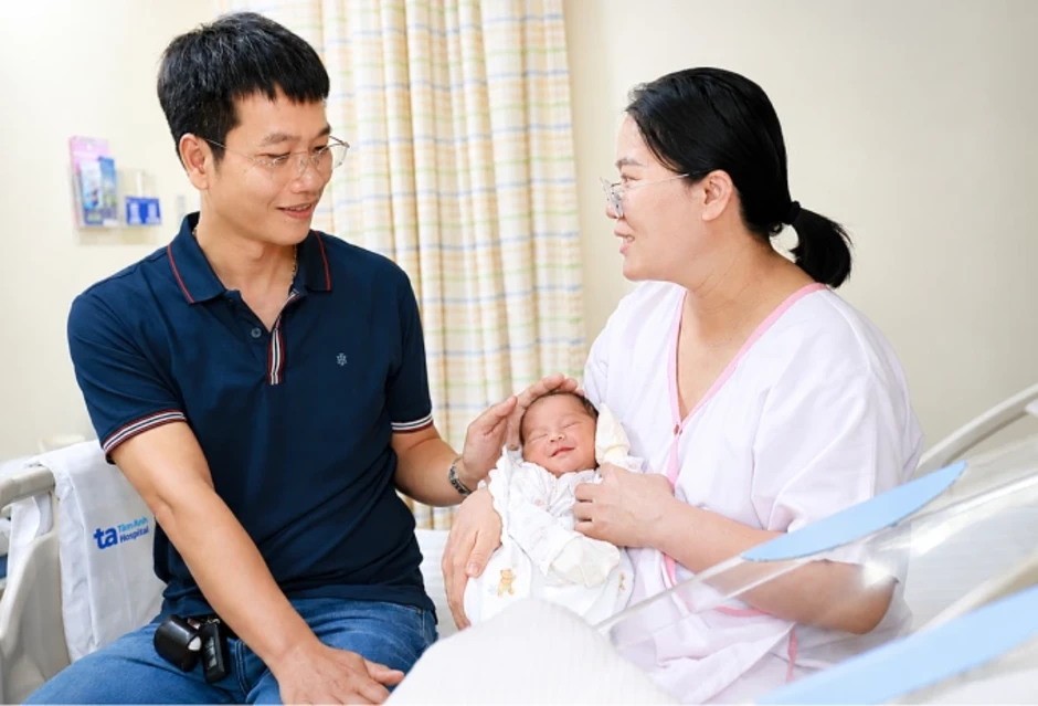 Có con sau 9 năm vô sinh, 8 lần chuyển phôi thất bại - Báo TinVina Có con sau 9 năm vô sinh, 8 lần chuyển phôi thất bại - Báo TinVina