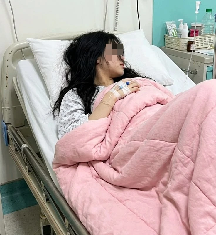 Cô gái 24 tuổi tử vong sau 5 tháng khám đau bụng, bác sĩ nói thẳng: 7 bất thường sau ăn "đánh tiếng" ung thư Cô gái 24 tuổi tử vong sau 5 tháng khám đau bụng, bác sĩ nói thẳng: 7 bất thường sau ăn "đánh tiếng" ung thư
