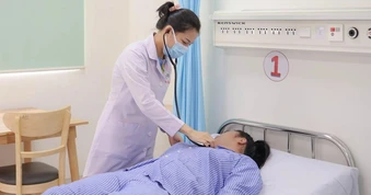 Cô gái 27 tuổi phải đặt stent vì nhồi máu cơ tim, bác sĩ chỉ ra nguyên nhân