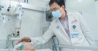 Cô gái nguy kịch sau khi bị Mercedes tông ở Vũng Tàu