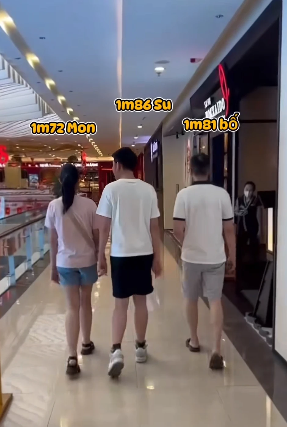 Con trai của HH Thùy Lâm 16 tuổi đã cao gần 1m9, visual chuẩn nam thần: Mẹ lo dinh dưỡng, bố khuyến khích tập luyện từ nhỏ Con trai của HH Thùy Lâm 16 tuổi đã cao gần 1m9, visual chuẩn nam thần: Mẹ lo dinh dưỡng, bố khuyến khích tập luyện từ nhỏ
