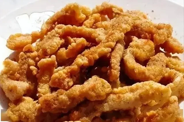 Cứ 3 giây lại có 1 người bị đột quỵ, bác sĩ nhắc nhở: Thà ăn thêm thịt còn hơn ăn nhiều 5 thực phẩm này Cứ 3 giây lại có 1 người bị đột quỵ, bác sĩ nhắc nhở: Thà ăn thêm thịt còn hơn ăn nhiều 5 thực phẩm này