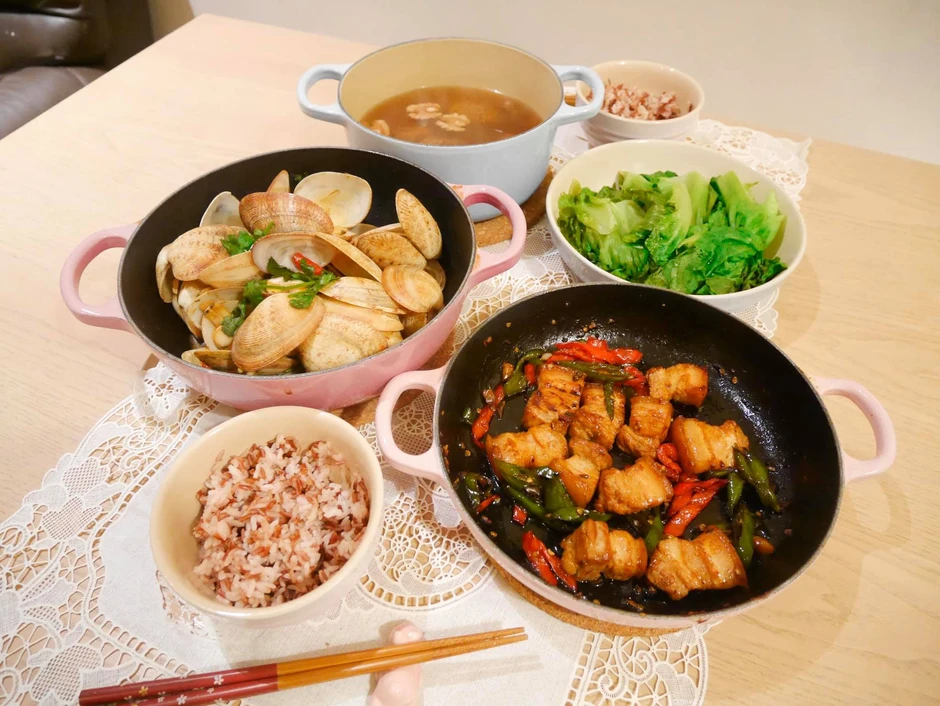 Cụ bà 106 tuổi vẫn khỏe mạnh, minh mẫn và có làn da rạng rỡ nhờ bí quyết "3 KHÔNG" bác sĩ cũng phải khen Cụ bà 106 tuổi vẫn khỏe mạnh, minh mẫn và có làn da rạng rỡ nhờ bí quyết "3 KHÔNG" bác sĩ cũng phải khen