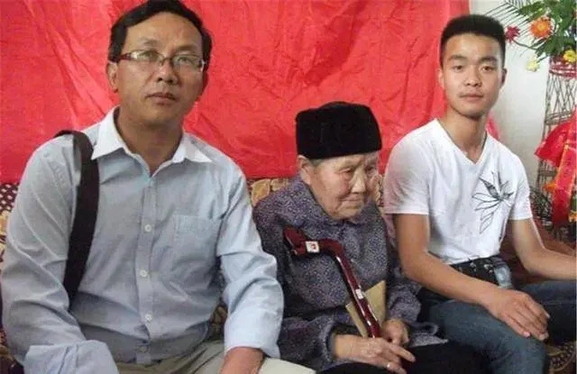 Cụ bà sống thọ 127 tuổi nhờ 3 thói quen giản dị suốt hơn một thế kỷ Cụ bà sống thọ 127 tuổi nhờ 3 thói quen giản dị suốt hơn một thế kỷ