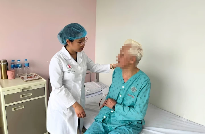 Cụ ông 84 tuổi mắc ung thư vú: Những dấu hiệu nam giới tuyệt đối đừng chủ quan Cụ ông 84 tuổi mắc ung thư vú: Những dấu hiệu nam giới tuyệt đối đừng chủ quan