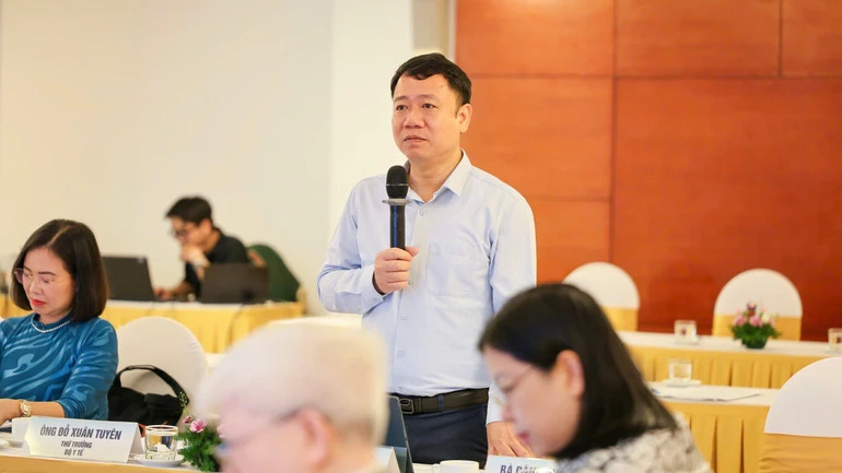 Cụ thể hóa và bảo đảm tính khả thi trong quá trình thực hiện Luật Dân số Cụ thể hóa và bảo đảm tính khả thi trong quá trình thực hiện Luật Dân số