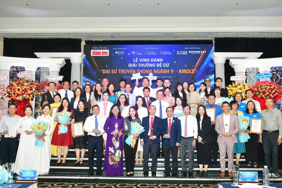 Cuộc chiến không khoan nhượng giữa lương y với ‘thần y’ trong thời đại số Cuộc chiến không khoan nhượng giữa lương y với ‘thần y’ trong thời đại số