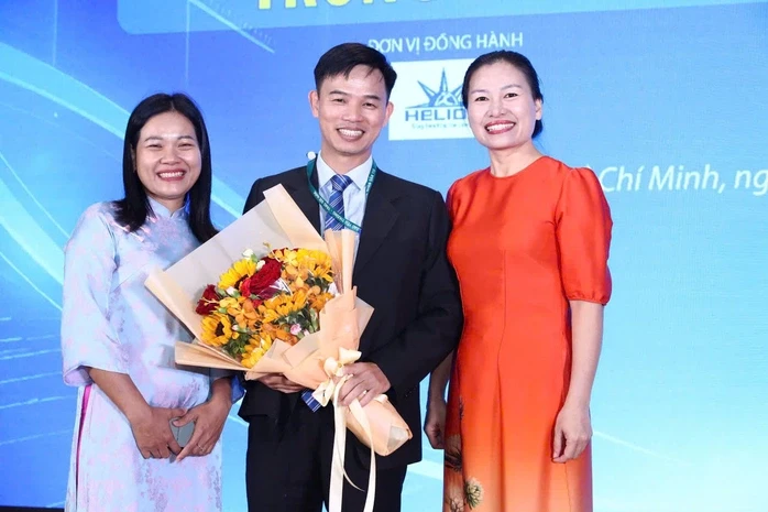 Cuộc gặp gỡ xúc động giữa bác sĩ và bệnh nhân trong Cuộc THI VIẾT sức khỏe 2026 Cuộc gặp gỡ xúc động giữa bác sĩ và bệnh nhân trong Cuộc THI VIẾT sức khỏe 2026