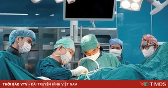 Cứu bé trai 11 tuổi bị ô tô cán qua người