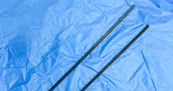 Cứu sống bệnh nhân bị 2 thanh sắt đâm xuyên cơ thể