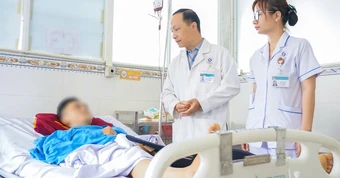 Cứu sống một thanh niên chạy xe ôm công nghệ bị đa chấn thương nặng