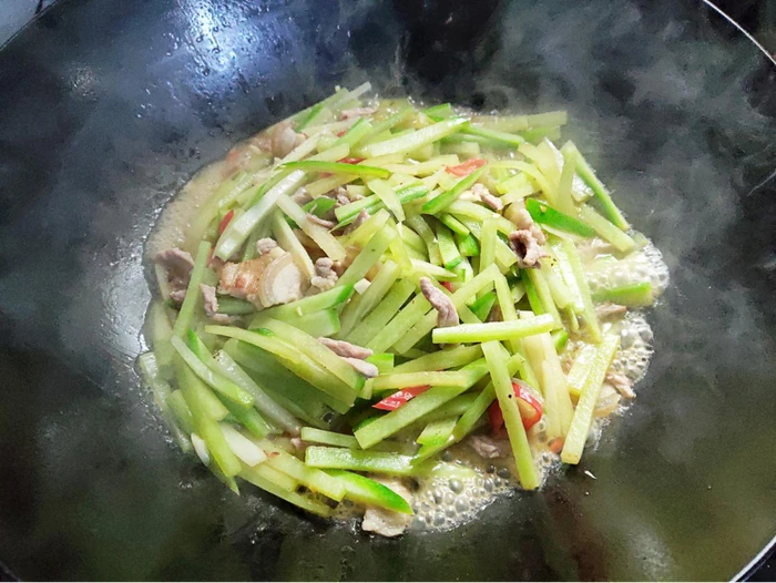Đã đến lúc thường xuyên mua 4 loại rau theo mùa này khi đi chợ: Dễ chế biến, ngon miệng lại tốt cho tiêu hóa Đã đến lúc thường xuyên mua 4 loại rau theo mùa này khi đi chợ: Dễ chế biến, ngon miệng lại tốt cho tiêu hóa