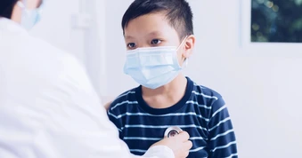 Đã tiêm từ nhỏ, vì sao trẻ cần rà mũi nhắc viêm não Nhật Bản?
