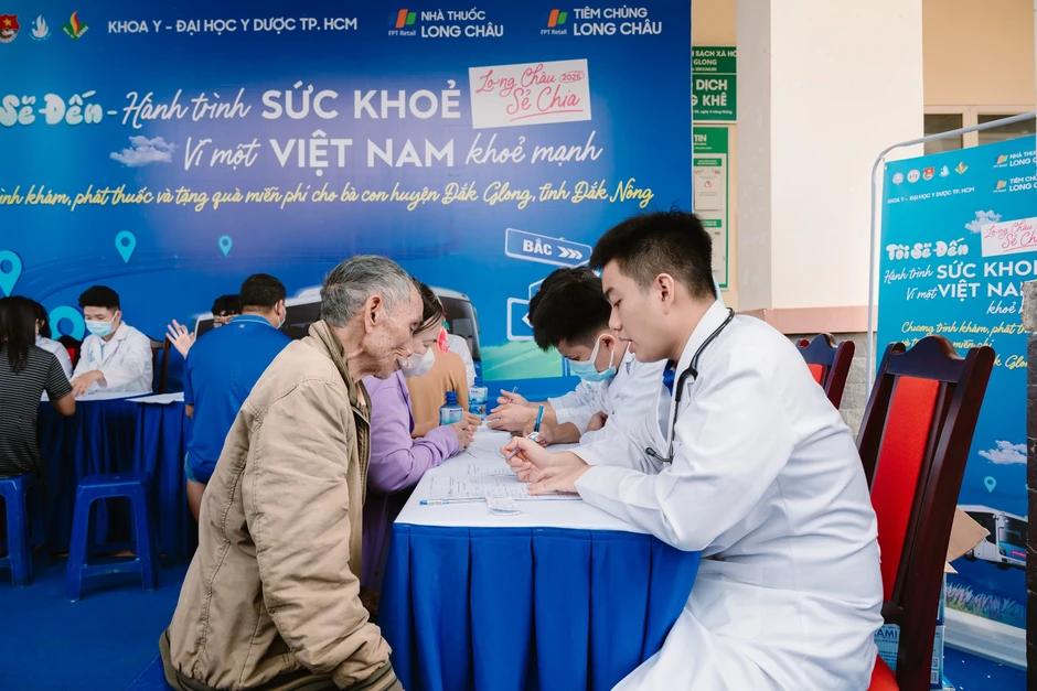 Đại diện Việt Nam 2 năm liên tiếp thắng giải thưởng lớn tại Healthcare Asia Pharma Awards Đại diện Việt Nam 2 năm liên tiếp thắng giải thưởng lớn tại Healthcare Asia Pharma Awards