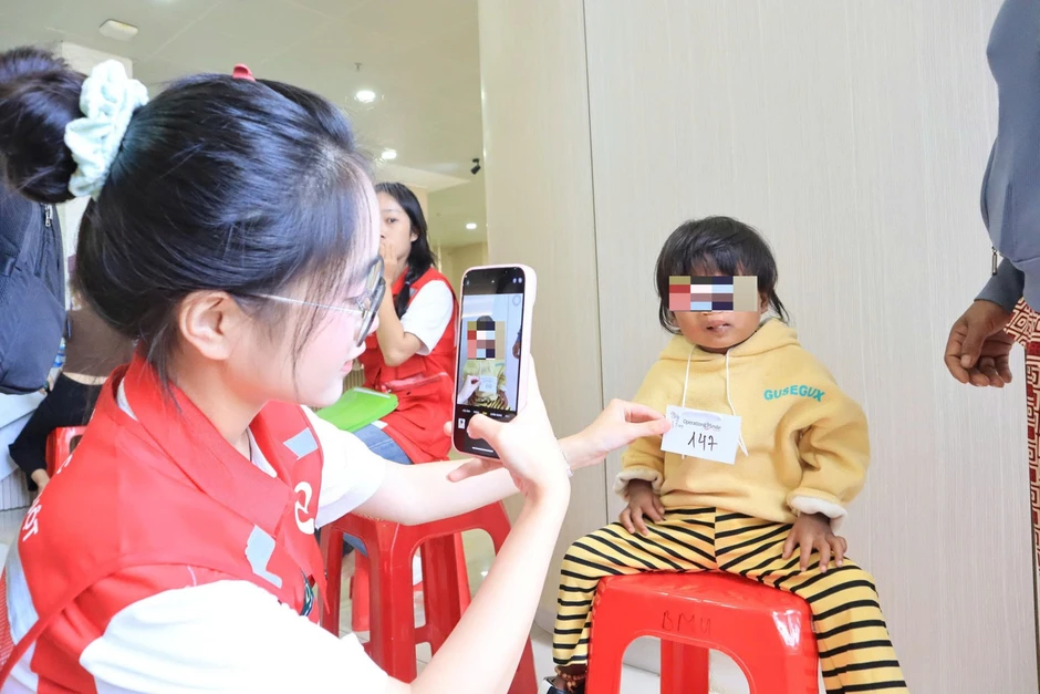Đắk Lắk: Khám sàng lọc, phẫu thuật miễn phí cho người bệnh mắc dị tật bẩm sinh vùng hàm mặt cùng một số dị tật bẩm sinh khác Đắk Lắk: Khám sàng lọc, phẫu thuật miễn phí cho người bệnh mắc dị tật bẩm sinh vùng hàm mặt cùng một số dị tật bẩm sinh khác