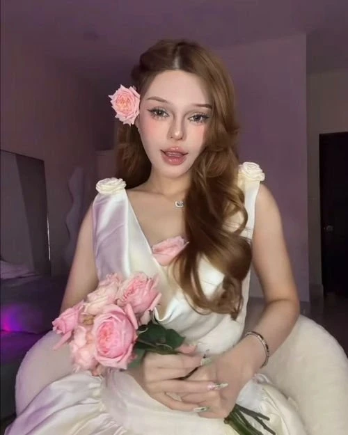 Đan Thy tiết lộ lý do xuất viện sau hơn 2 tháng điều trị ung thư máu Đan Thy tiết lộ lý do xuất viện sau hơn 2 tháng điều trị ung thư máu