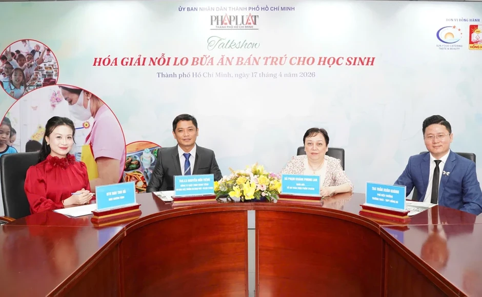 Đang diễn ra talkshow 'Hoá giải nỗi lo bữa ăn bán trú cho học sinh' Đang diễn ra talkshow 'Hoá giải nỗi lo bữa ăn bán trú cho học sinh'
