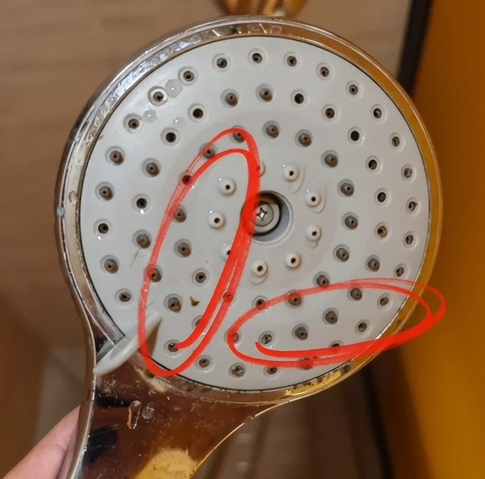 Danh sách 8 thứ "bẩn" nhất trong khách sạn hay nhà nghỉ: Ấm đun nước bị gọi tên, cái đứng đầu không ai ngờ đến Danh sách 8 thứ "bẩn" nhất trong khách sạn hay nhà nghỉ: Ấm đun nước bị gọi tên, cái đứng đầu không ai ngờ đến