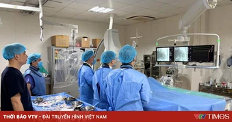 Đặt stent mạch vành cứu sống 2 bệnh nhân trên 100 tuổi